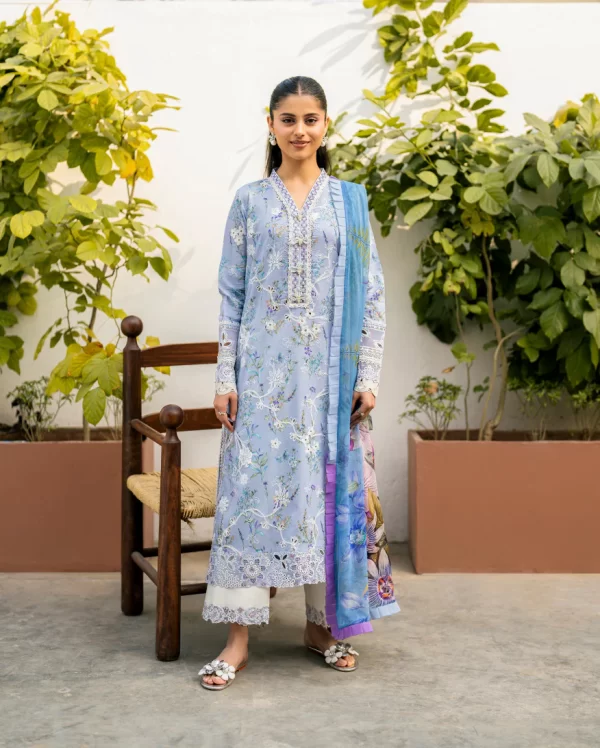 Aashiyana Lawn by Roheenaz 2025 | Areesha