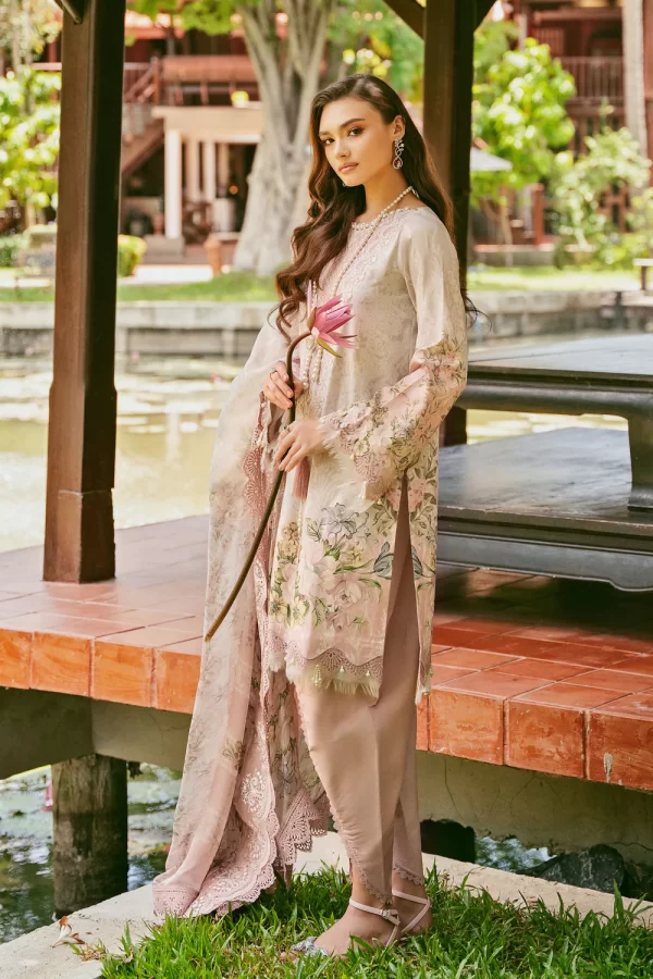 Needle Wonder Lawn by Jade | 24-NW-20569